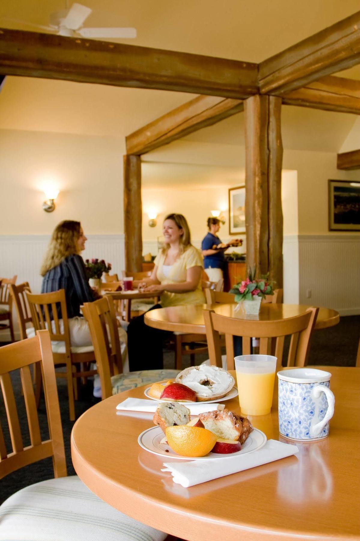 Juniper Hill Inn Оганкит Экстерьер фото